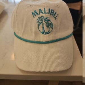 Malibu Hat in White with Teal Accents